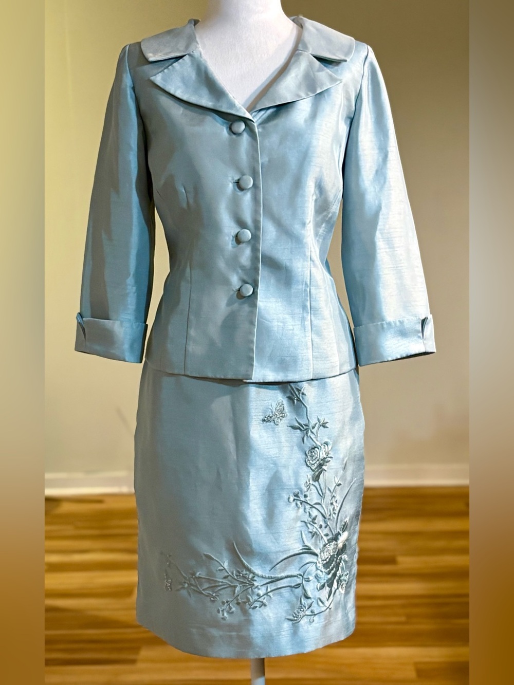 Vintage Jessica Howard Light Blue Floral Embroidered Skirt Suit, Petite 8